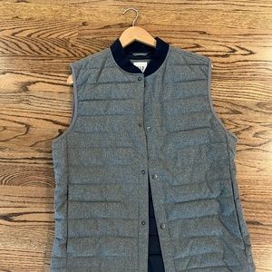 Gap insulated vest Size M
